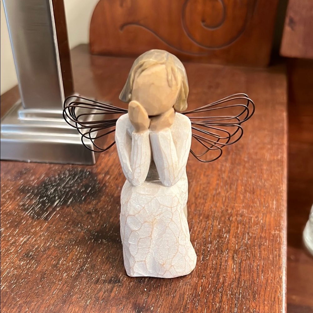 Willow tree Angel of caring Figurine with Wire Wings